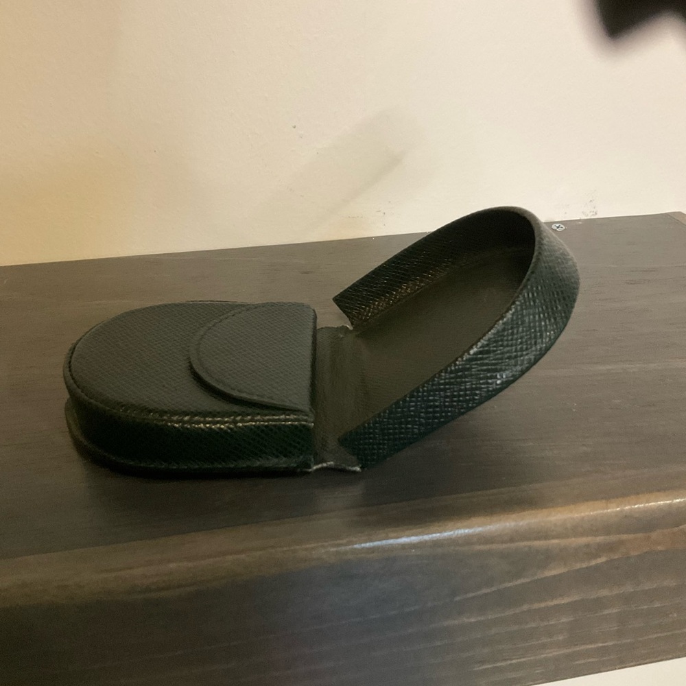 Louis Vuitton Taiga Coin Case - Picture 5 of 11